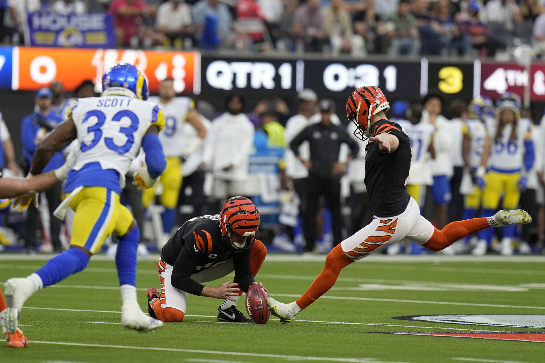 Rams Bengals Super Bowl Football